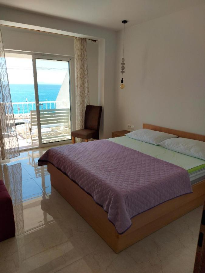 Apartments By The Sea Podgora, Makarska - 11469 Ngoại thất bức ảnh