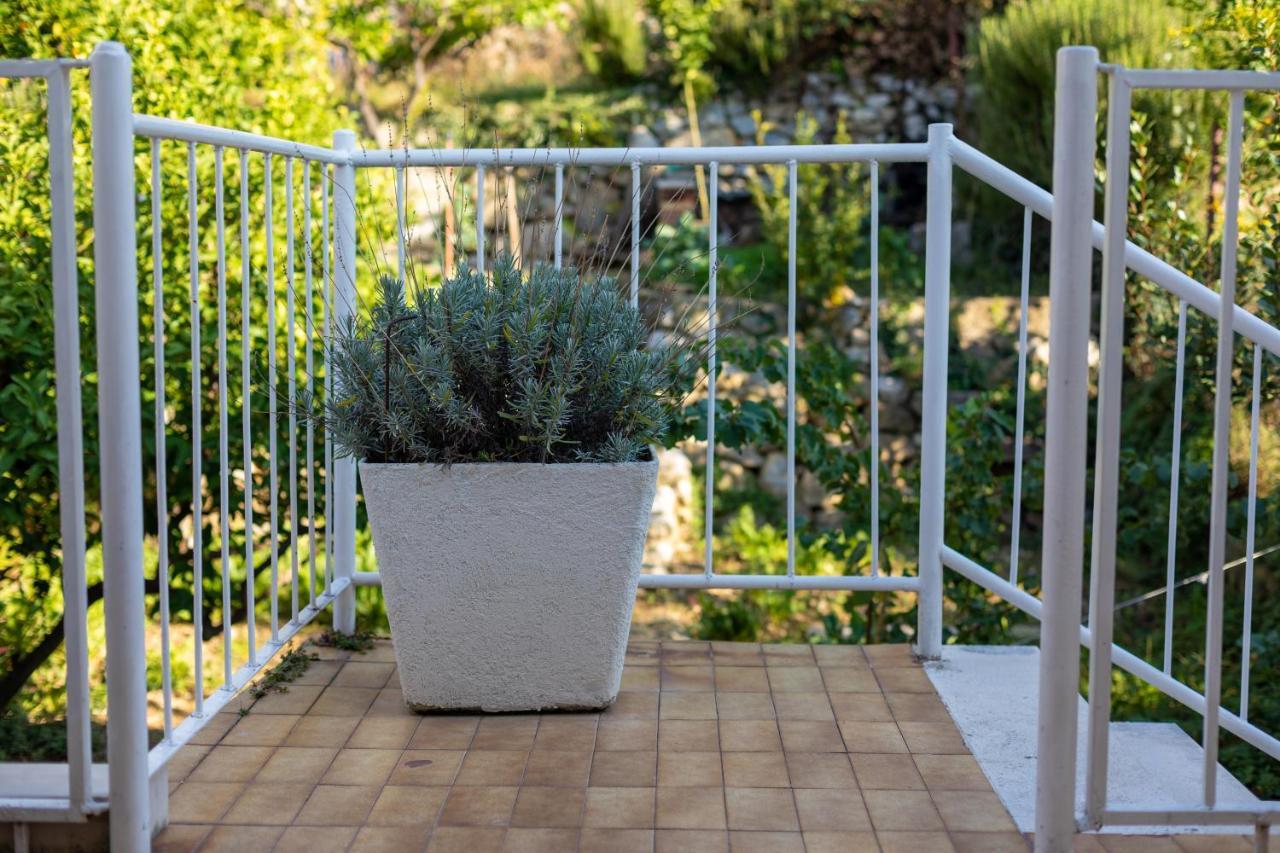 Apartments By The Sea Podgora, Makarska - 11469 Ngoại thất bức ảnh