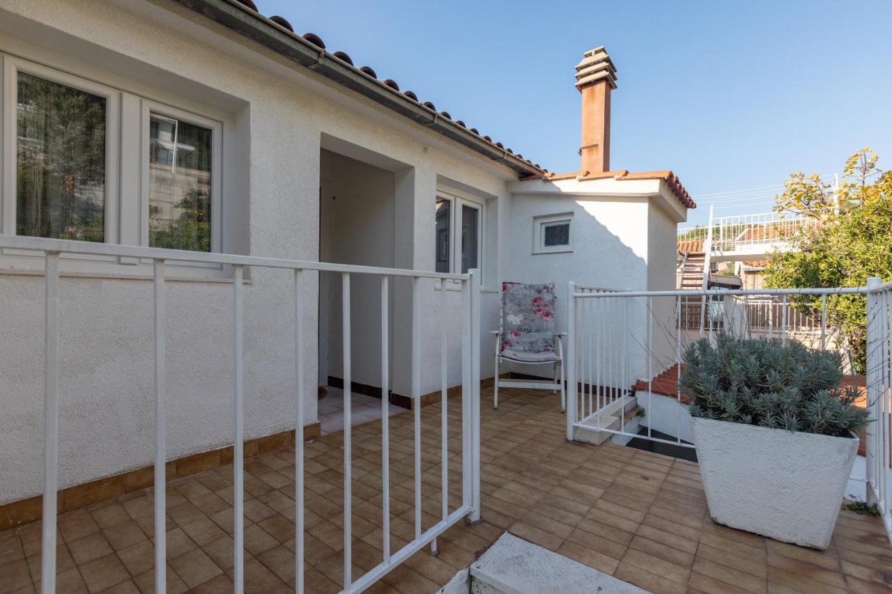 Apartments By The Sea Podgora, Makarska - 11469 Ngoại thất bức ảnh